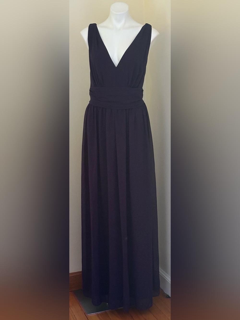 EPRETTY Plumb Chiffon Empire Waist Front Back V-Neck Bridesmaid Maxi Dress Sz 18